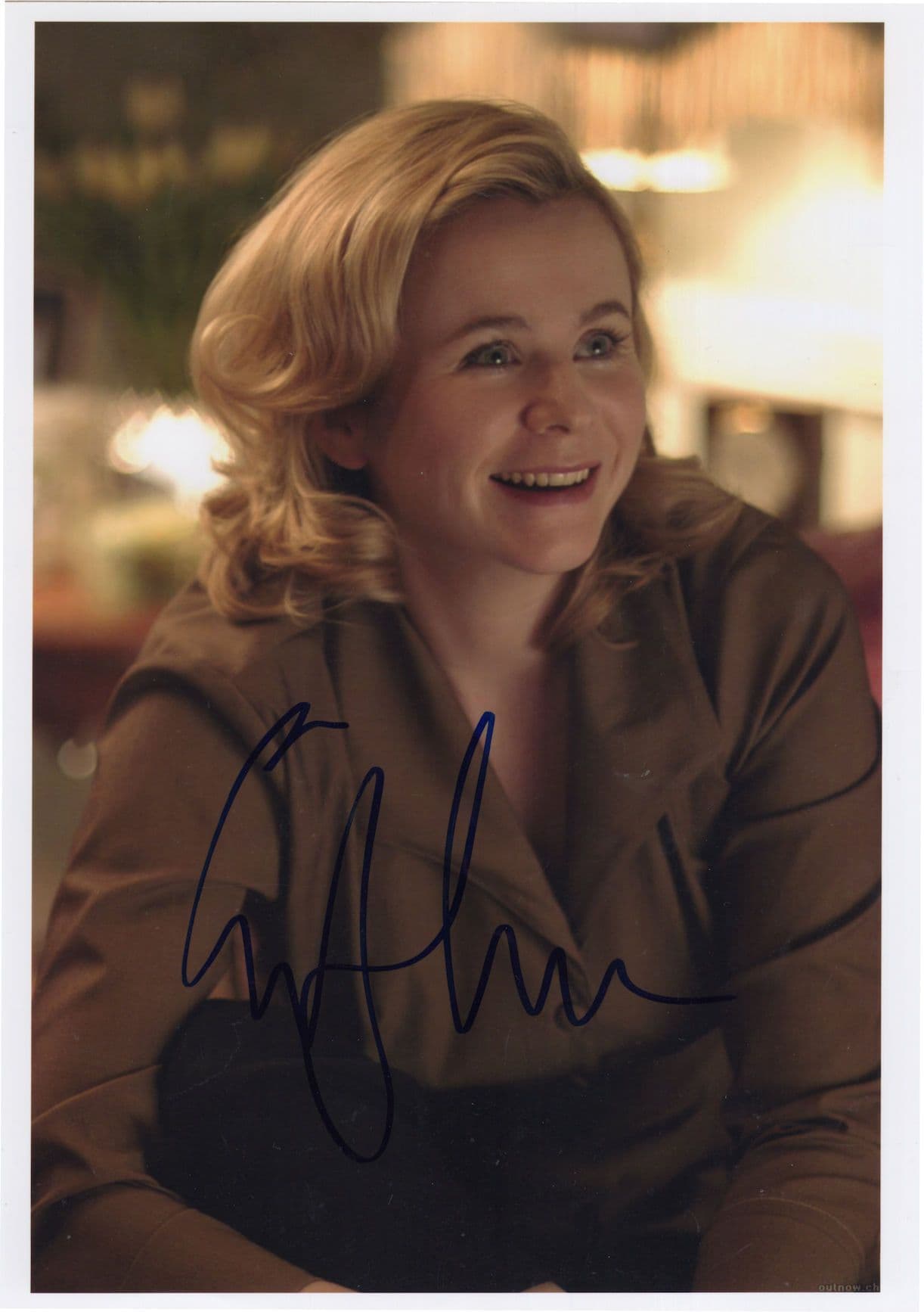 Emily Watson Irish Shakespeare Actress 10x8 Hand Signed Photo