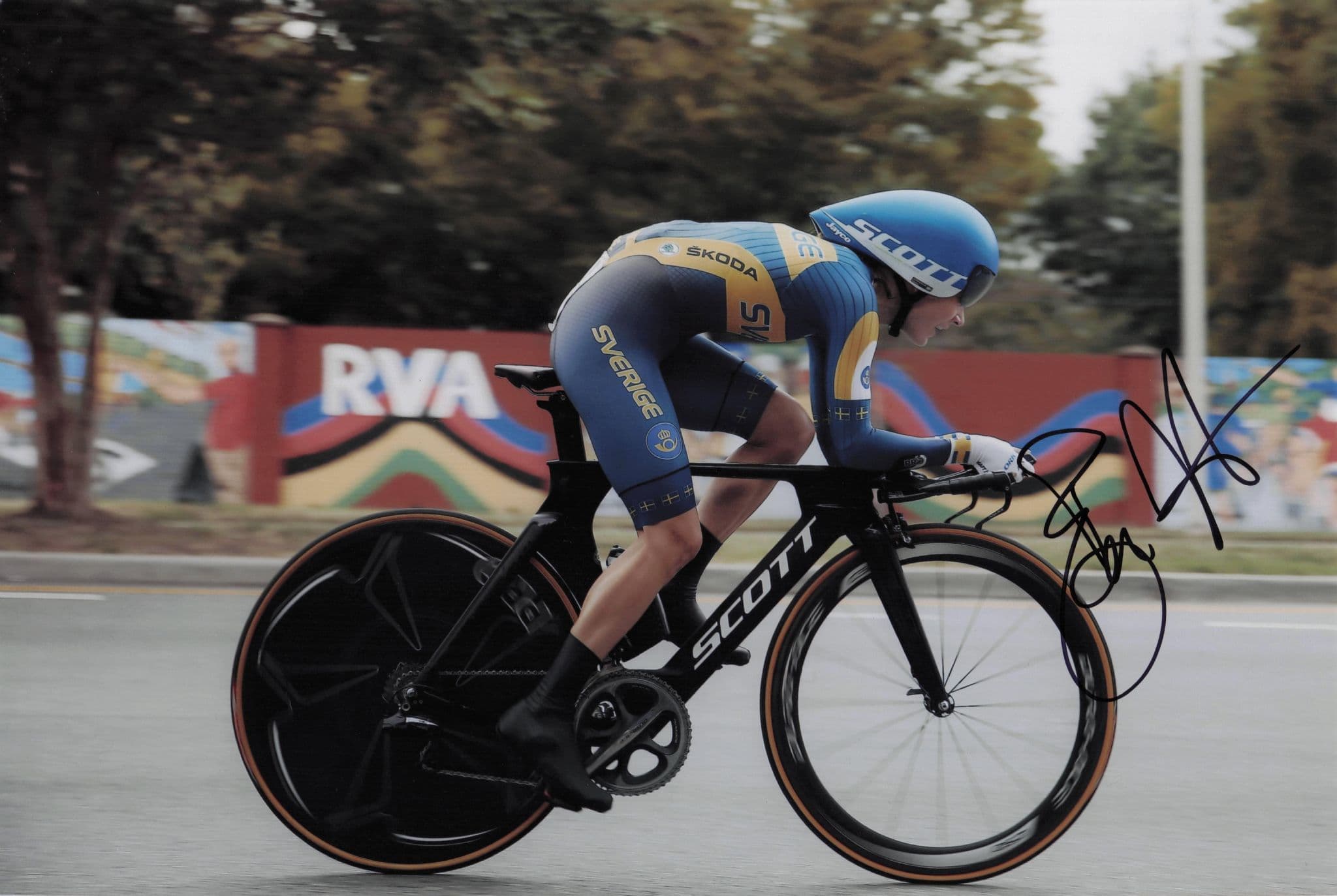 Emma Johansson Sweden Cyclist 2016 Tour Of Britain 12x8 Hand Signed Photo