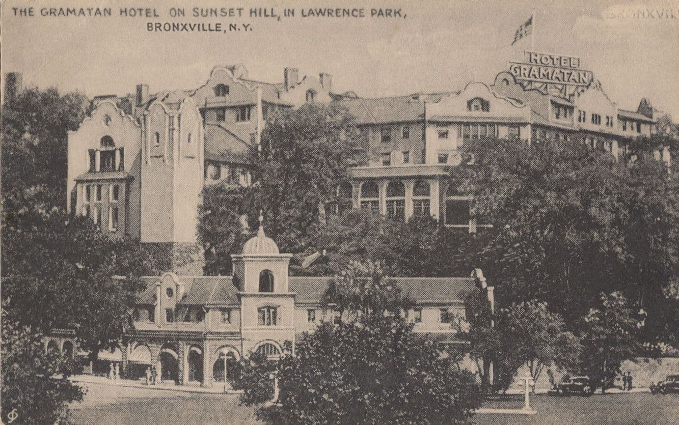 Flag At Hotel Gramatan Lawrence Park Bronxville USA Rare Old Postcard