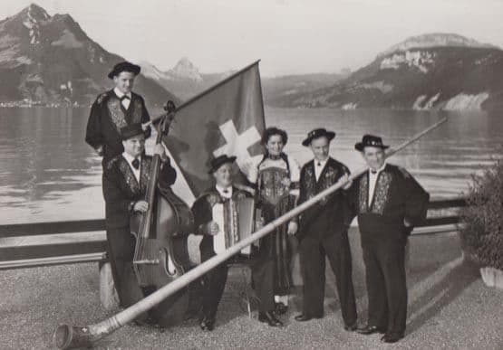 Folklore Group From Canton Nidwalden Lake Lucerne Swiss Postcard