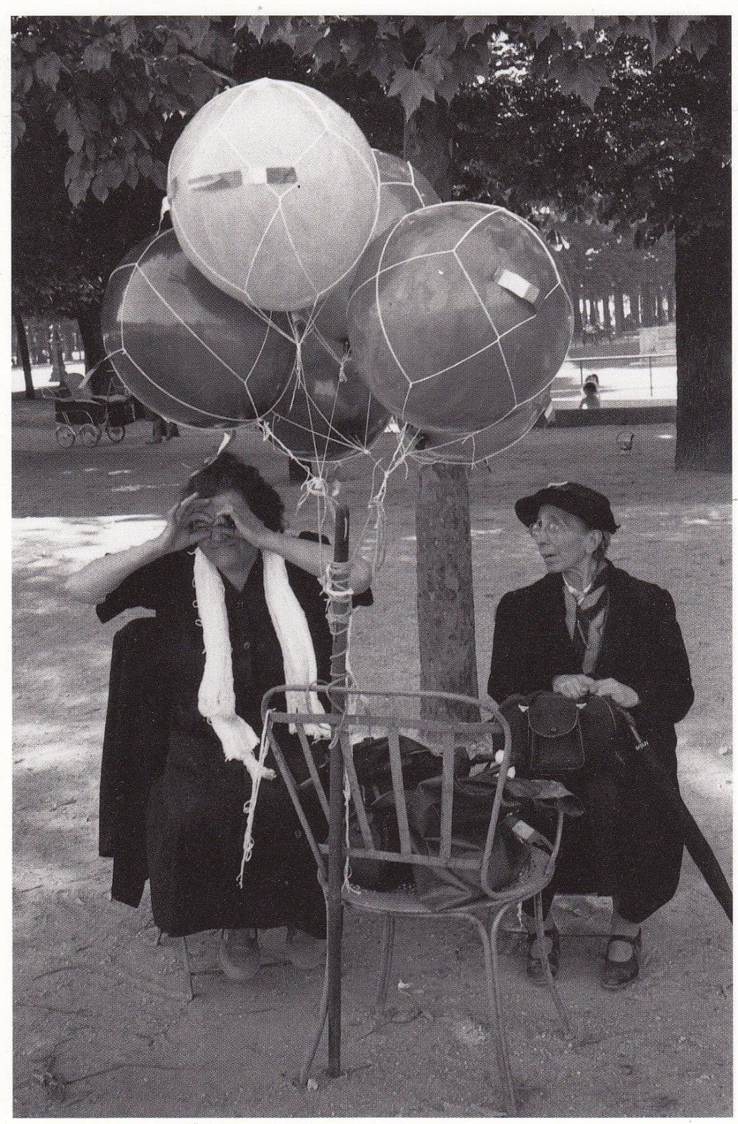 French Hot Air Balloon Market Traders Squinting Eyes Chinese France RPC Postcard