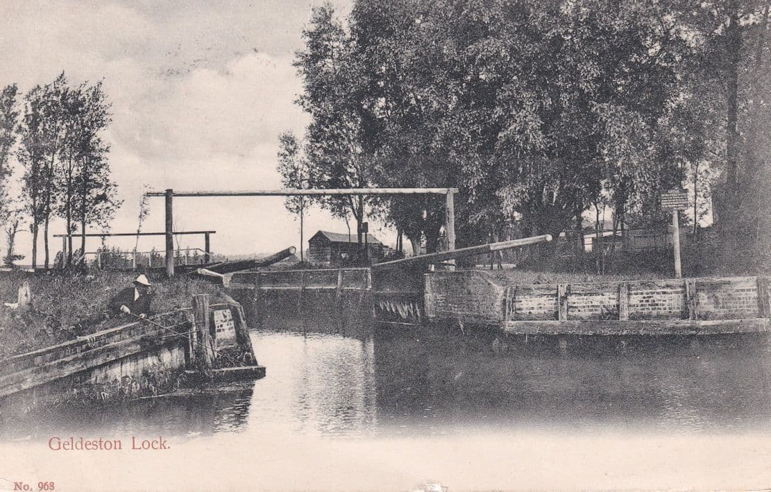 Geldeston Lock Fisherman Warming Sign Norfolk Old Postcard