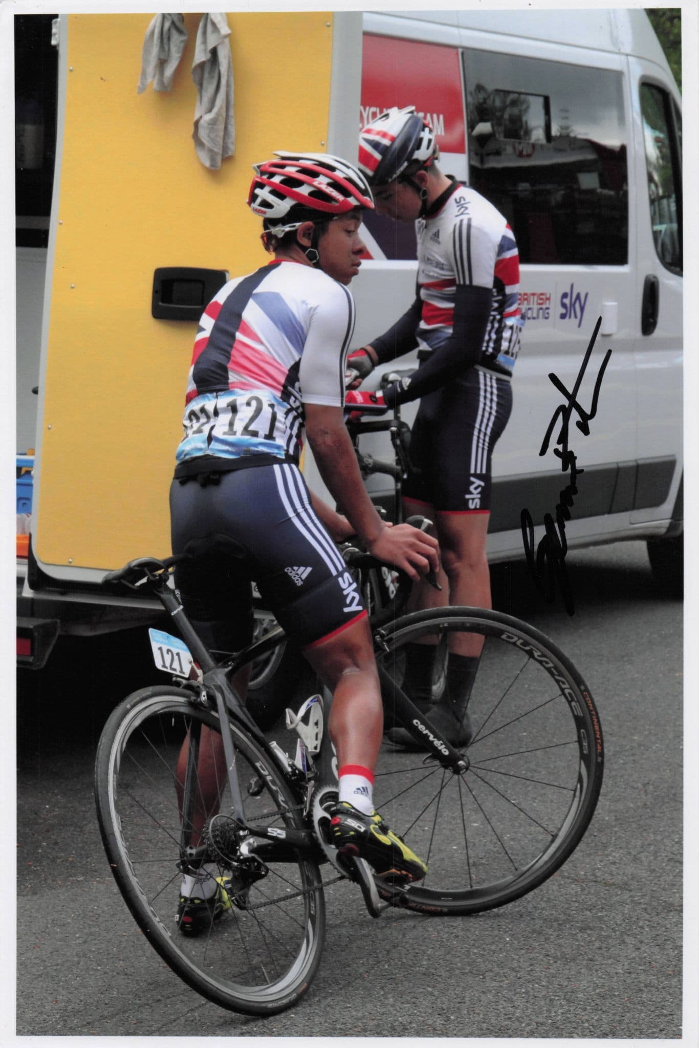 Germain Burton British Cyclist 2015 Tour De Yorkshire 12x8 Hand Signed Photo