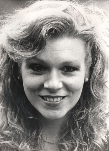 Gilly Coman in Bread TV Show 1989 Vintage Press Photo