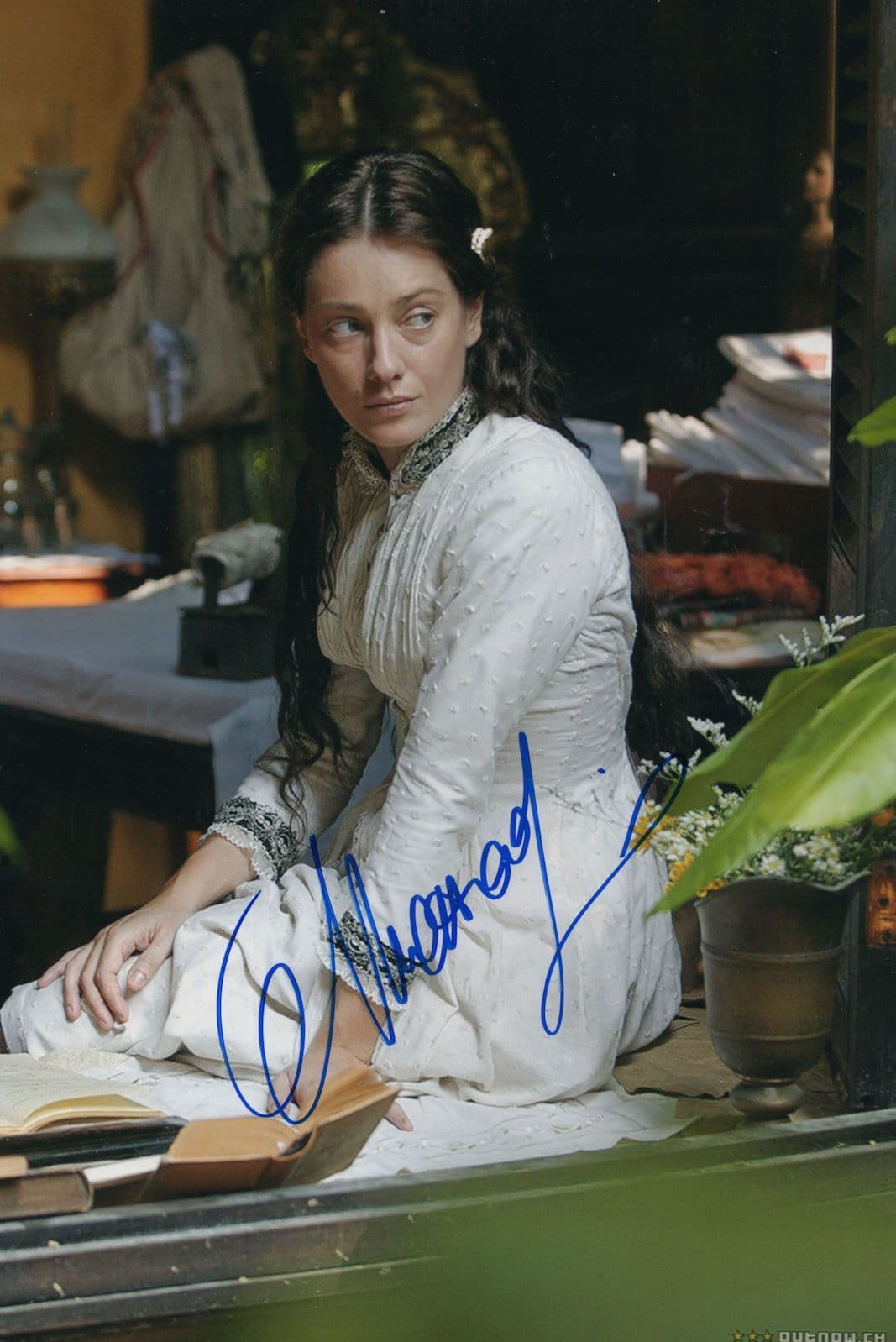 Giovanna Mezzogiorno Les Miserables Italian Actress 12x8 Hand Signed Photo