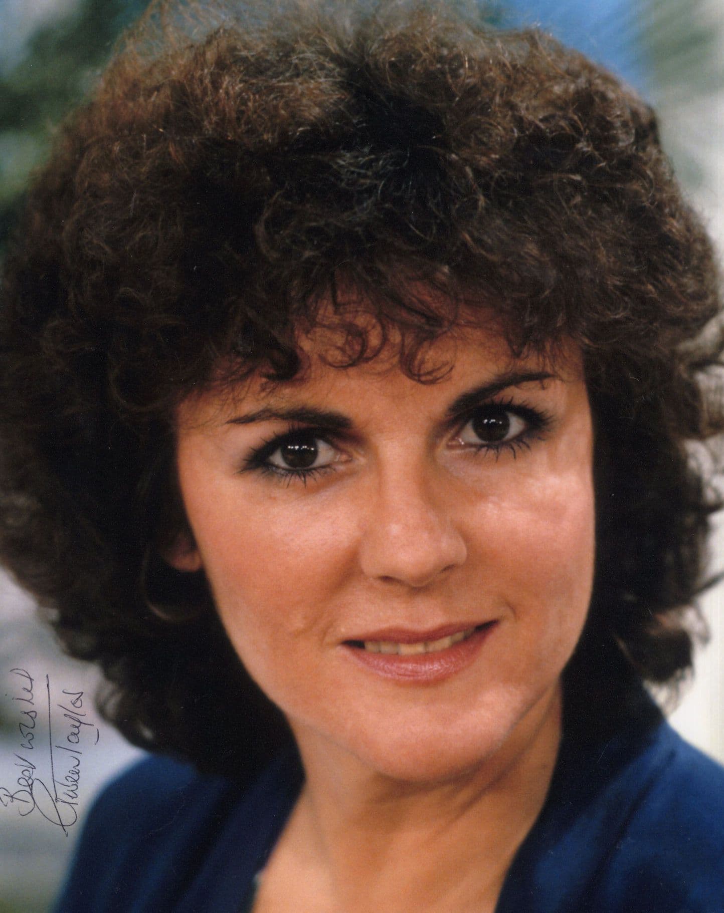 Gwen Taylor of Monty Python Heartbeat 10x8 Hand Signed Photo