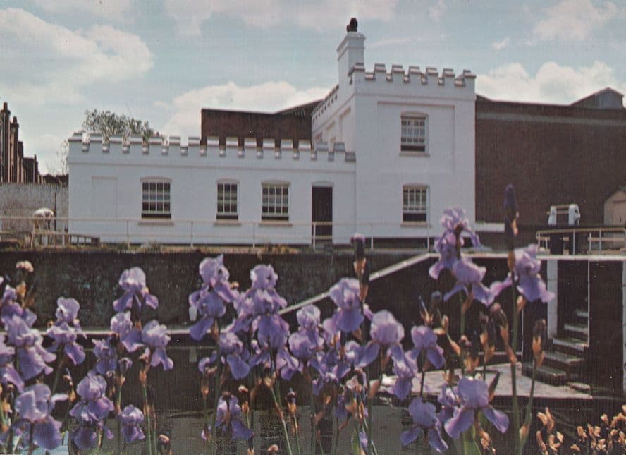 Hampstead Road Lockhouse Camden Market London Waterside Postcard