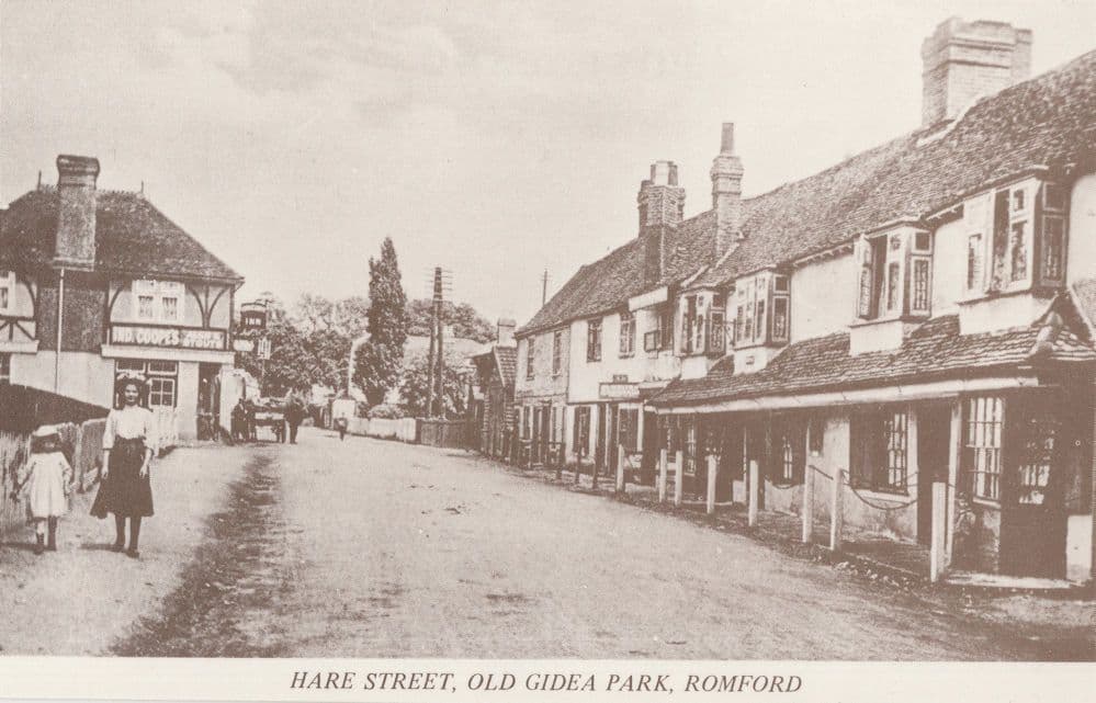 Hare Street Old Gidea Park Romford Essex Postcard