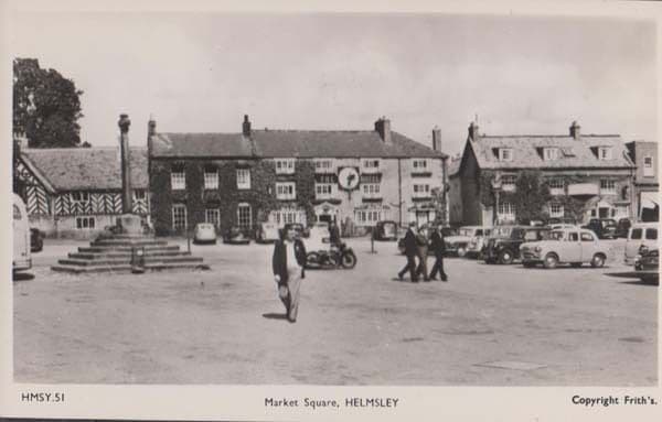 Helmsley Market Square Yorkshire Street Scene Vintage Postcard
