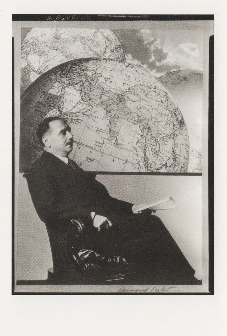 HG Wells War Map Of The Worlds Printed Signed Rare Award Photo Gallery Postcard