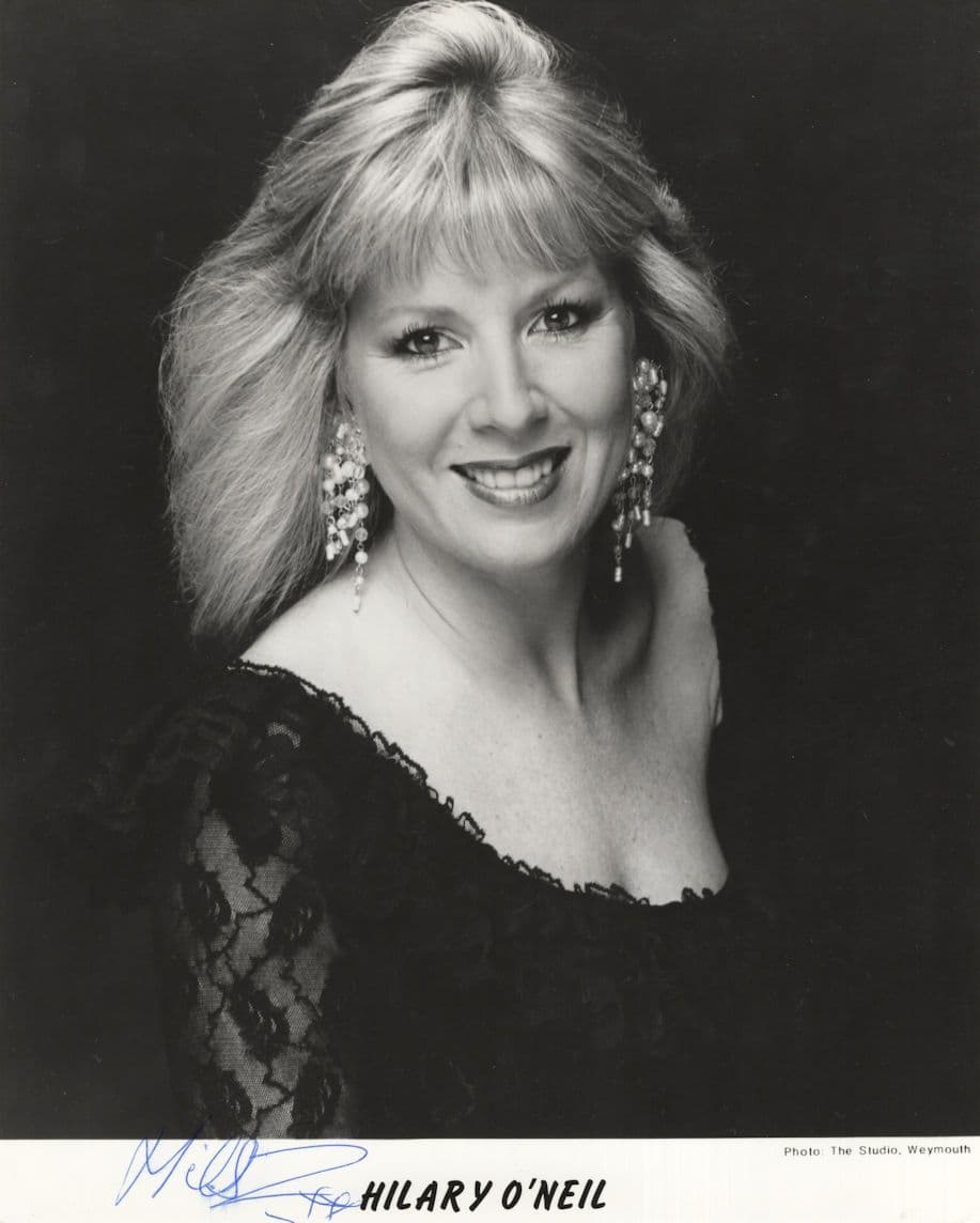 Hilary O'Neal of Andrew Lloyd Webber Cats Vintage 10x8 Hand Signed Photo