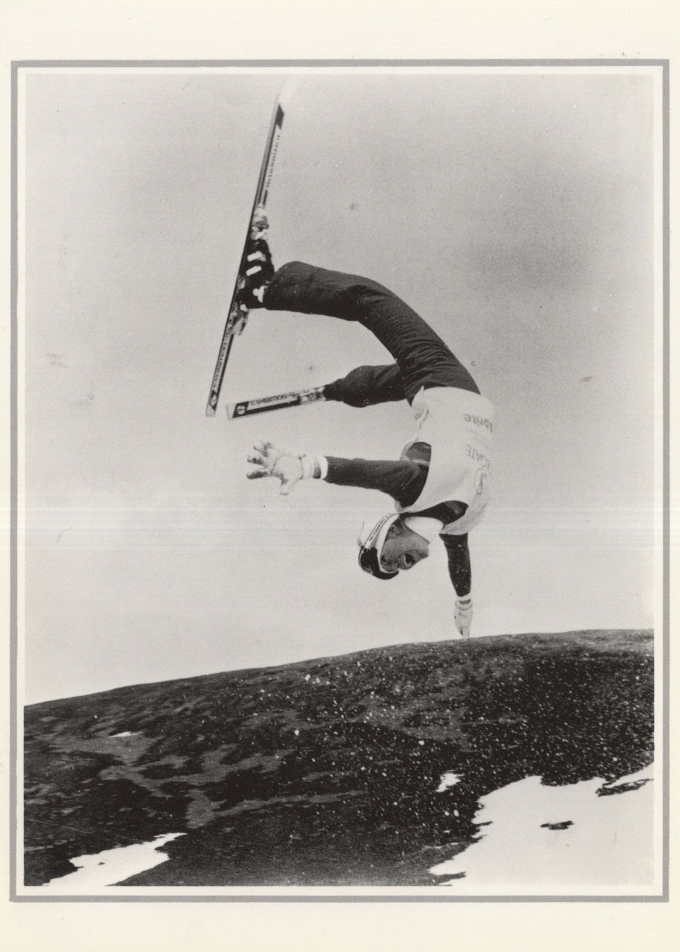 Hot Dogging Ice Skating Stunt Airborne Vertigo Rare Postcard