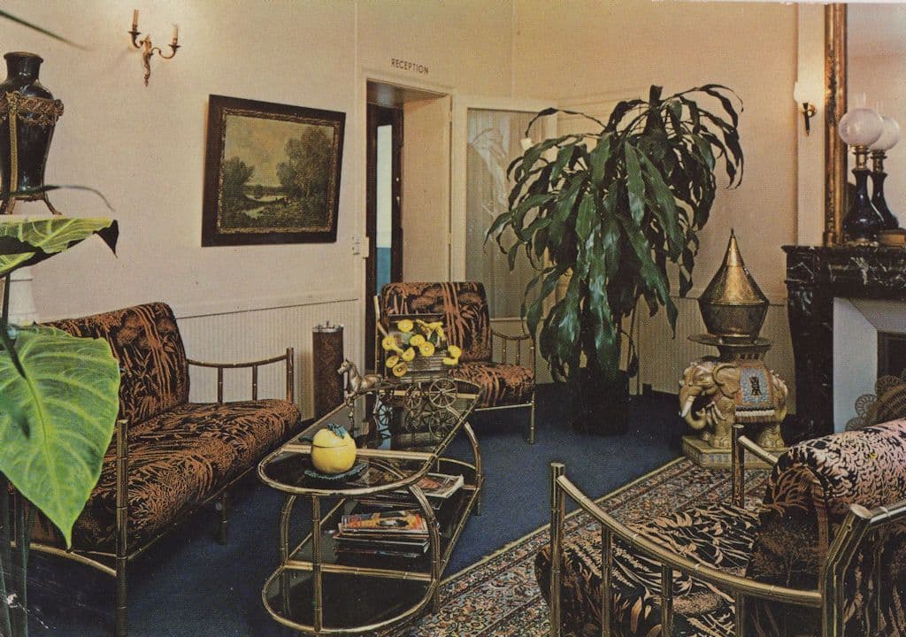 Hotel Victoria Rue De France Fontainebleau Postcard