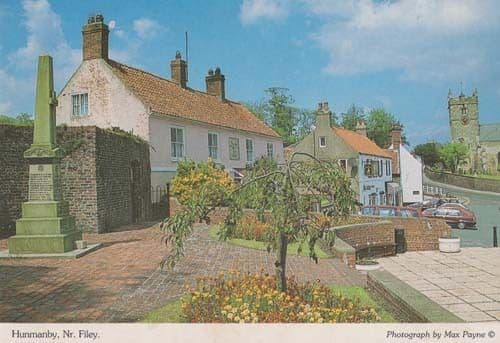 Hunmanby Pub Filey Village Yorkshire 1970s 1980s Photo Postcard