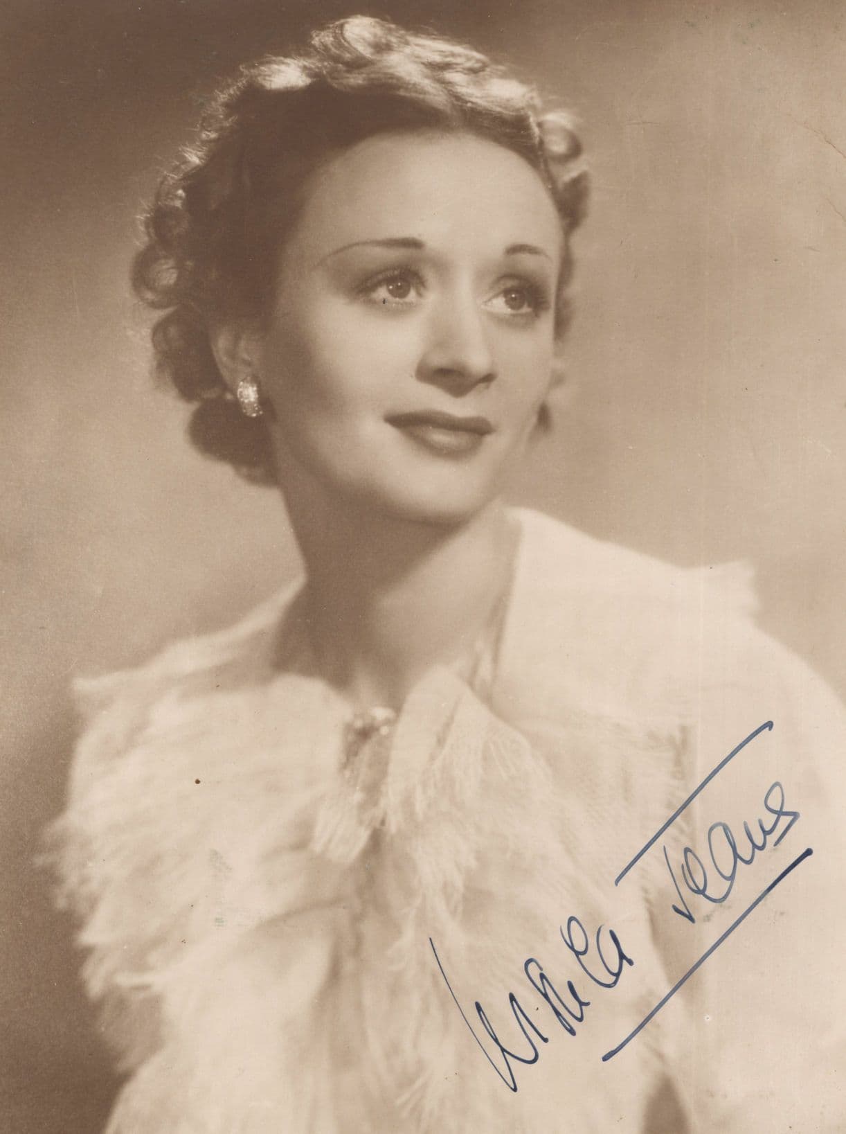 Isabel Jeans Antique Hand Signed In Person Autograph Photo