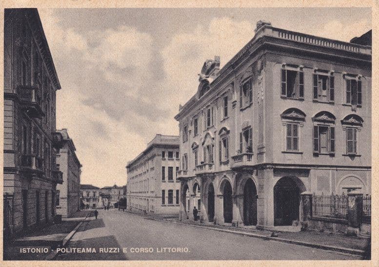 Istonio Politeama Ruzzi e Corso Littorio Italy Vintage Rare Postcard