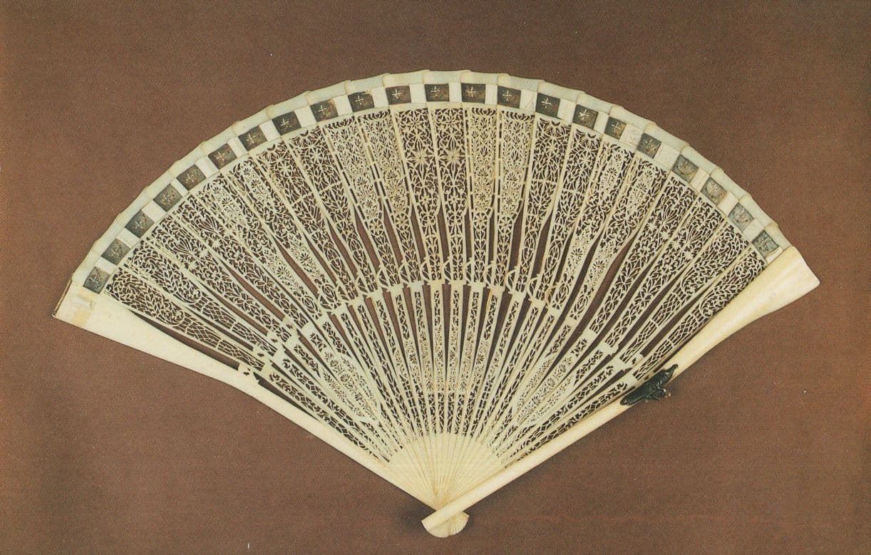 Ivory Brise 1700s Antique Fan Double Barrelled Gun Shotgun Postcard