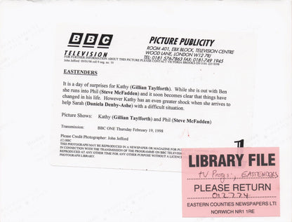 Kathy Gillian Taylforth Clash With Phil BBC Eastenders 1998 Press Photo