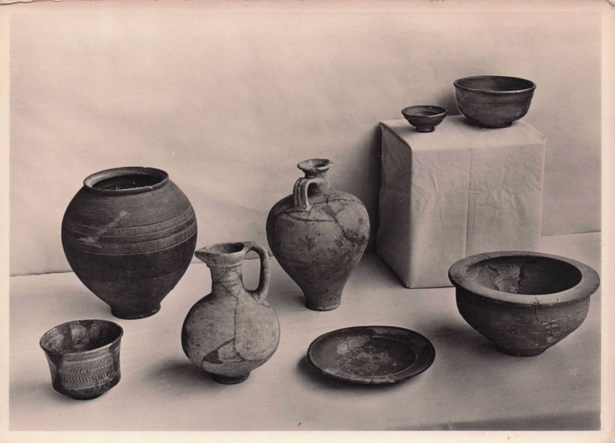 Keramik Aus Dem Erdkastell Pottery Old Salzburg Museum Austria Postcard