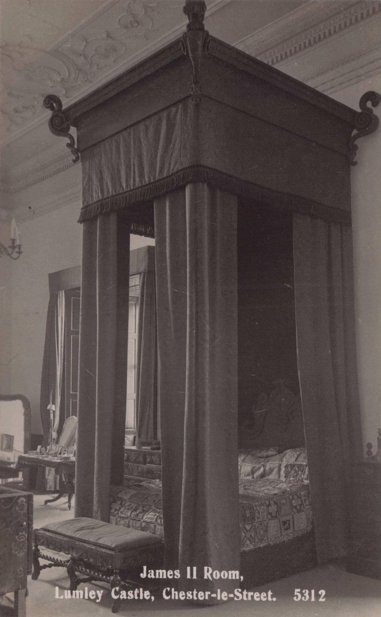King James II Bedroom Lumley Castle Chester Le Street Durham Old Postcard