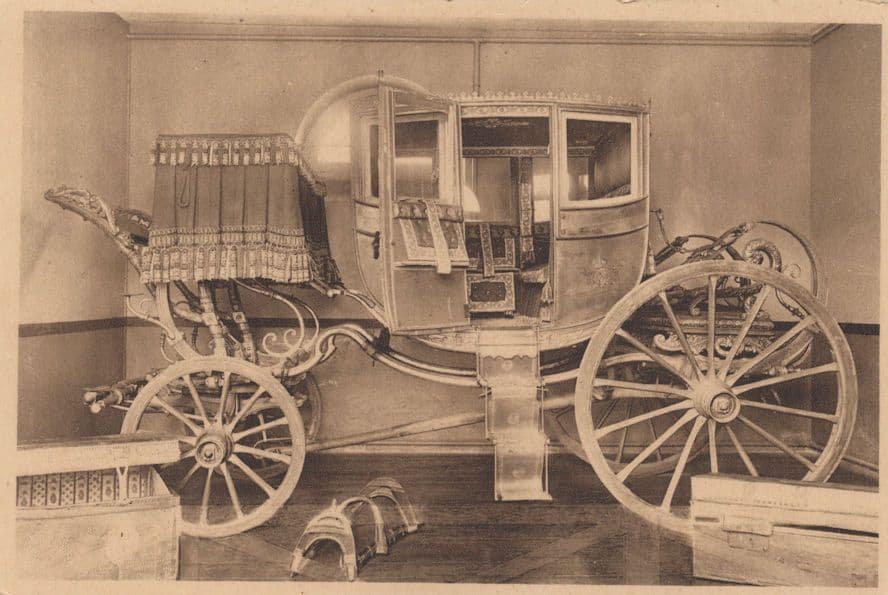 L'Opale Voiture Josephine a Malmaison Coach French Old Postcard
