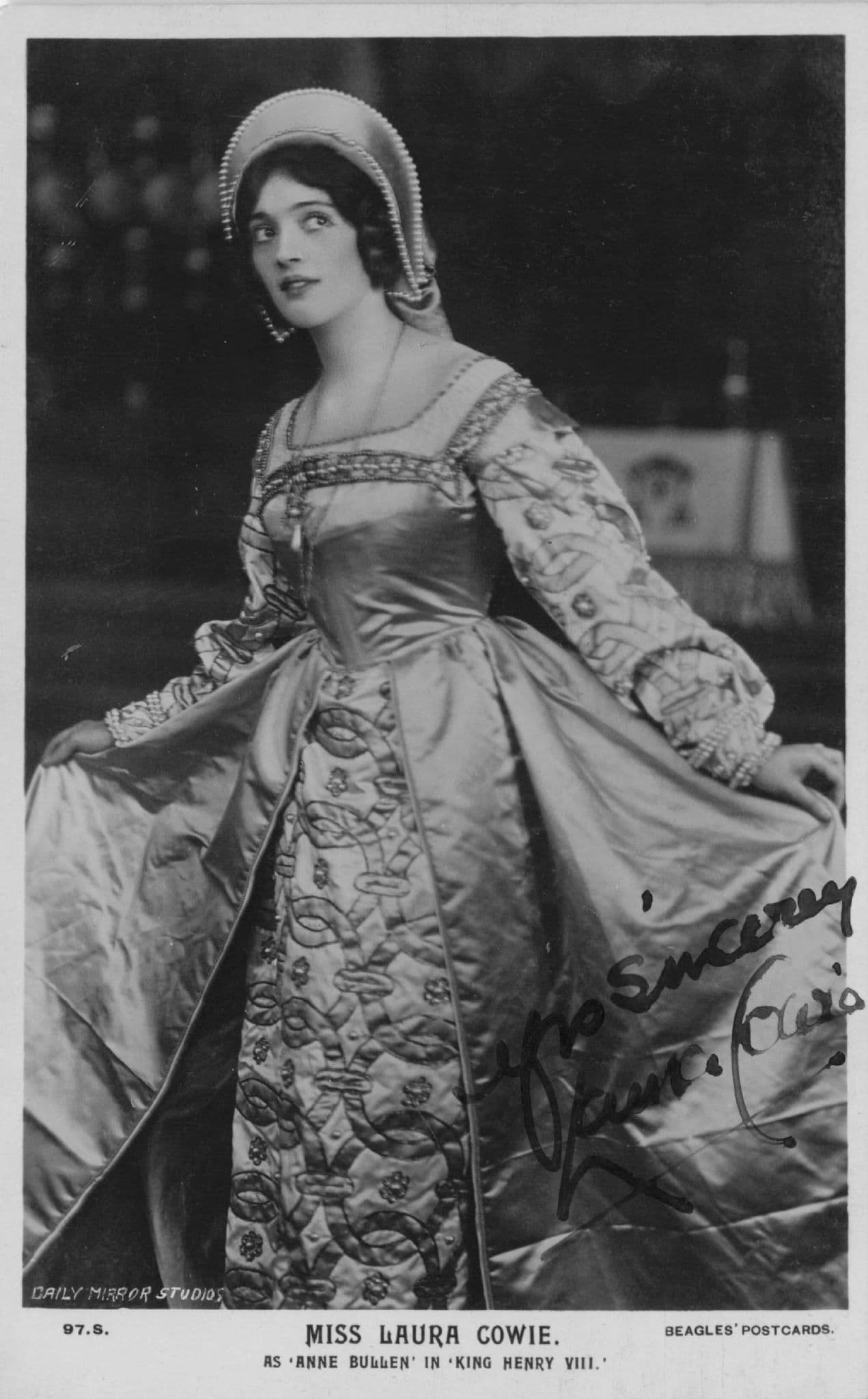 Laura Cowie Henry VIII Anne Of Boleyn Silent Film Actress Hand Signed Postcard