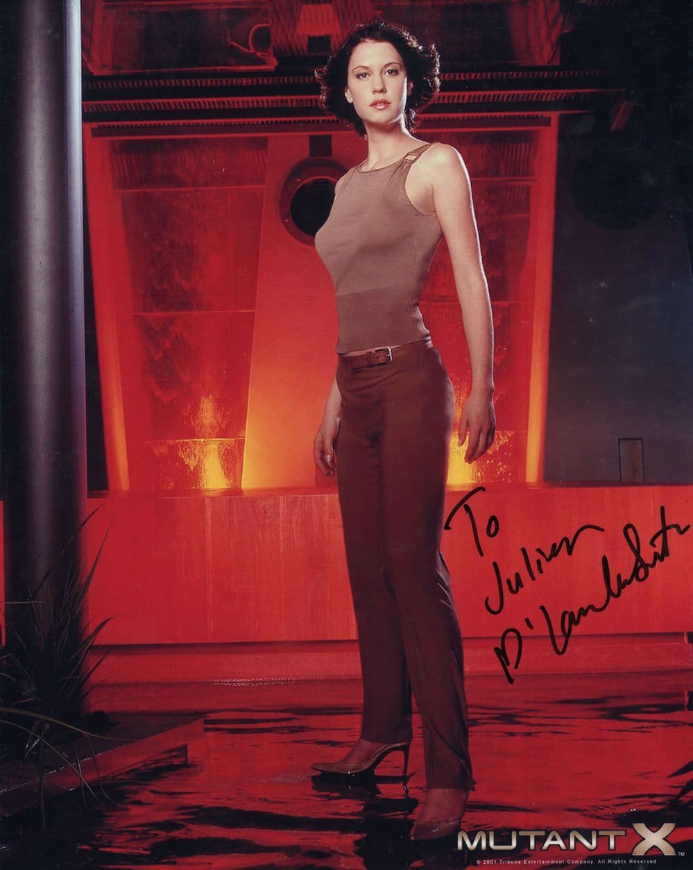 Lauren Lee Smith Mutant X Stunning 10x8 Hand Signed Photo
