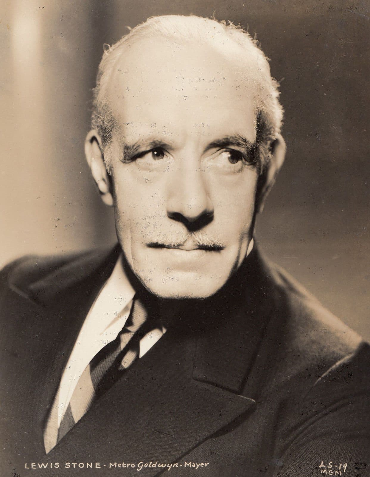 Lewis Stone Giant 10" x 8" Vintage Photo