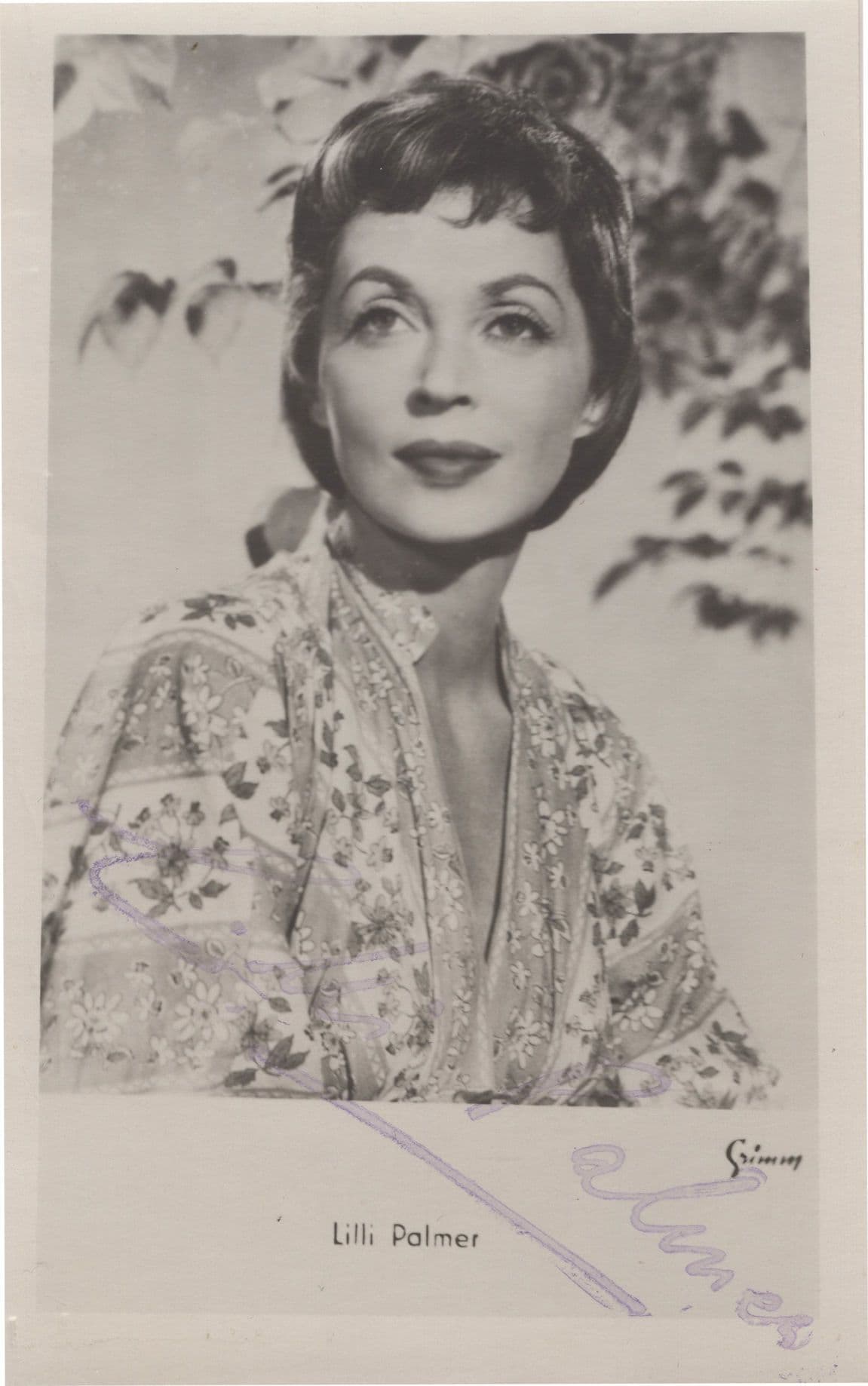 Lili Palmer Vintage Pre Printed Signed Photo Souvenir