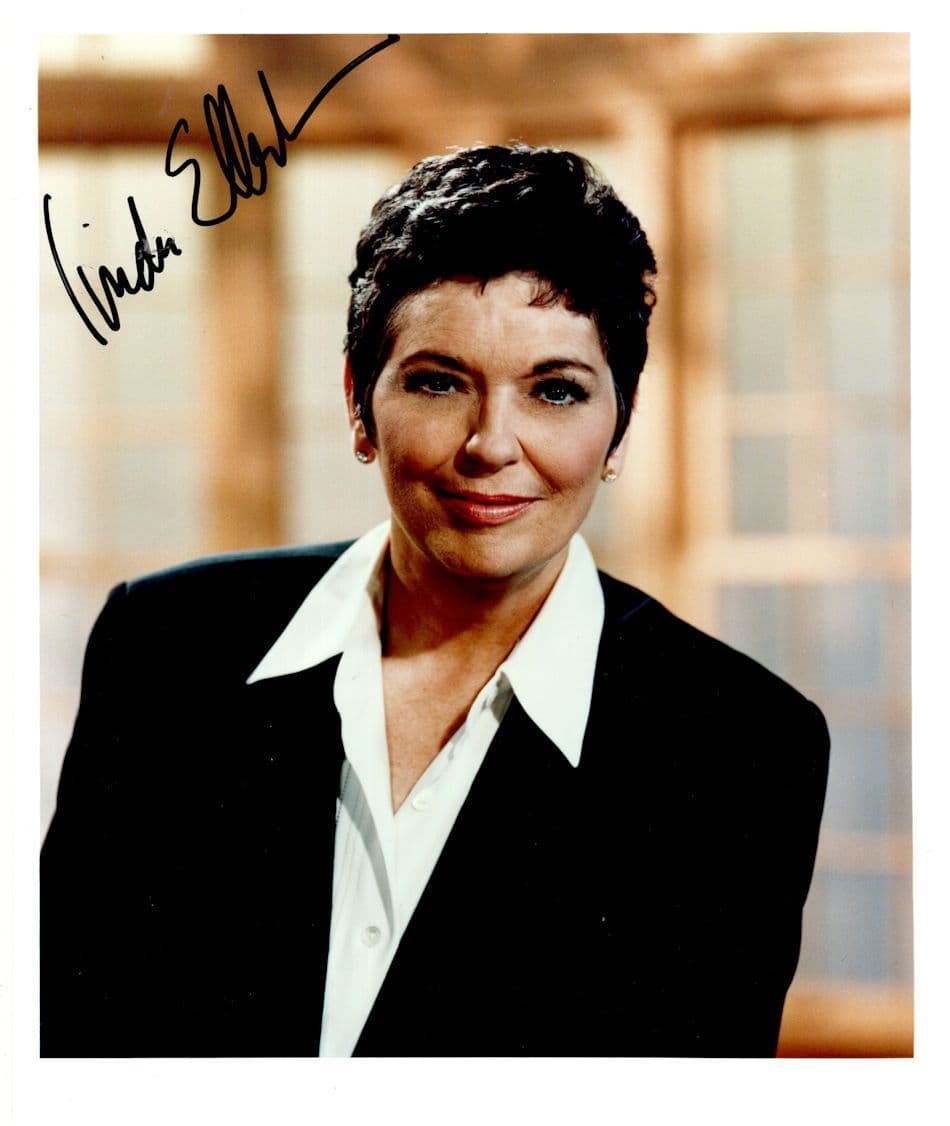 Linda Ellerbee NBC News Overnight Nickelodeon 10x8 Hand Signed Photo