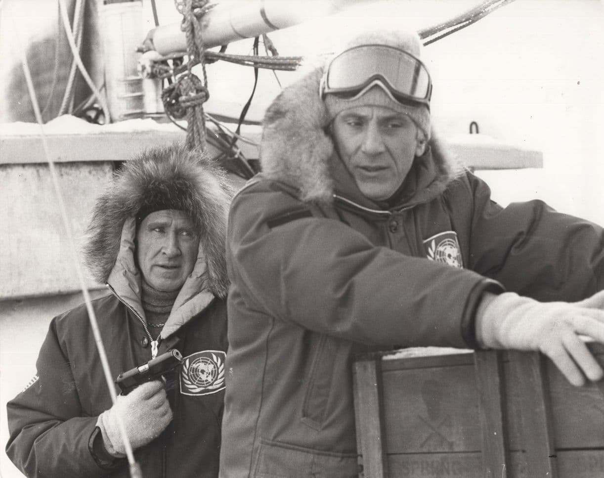 Lloyd Bridges Lawrence Dane Bear Island Film Monochrome 10x8 Publicity Photo