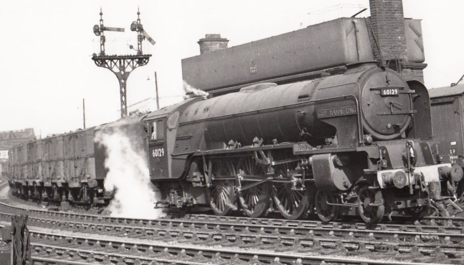 LNER 4-6-2- Pacific Class 60129 Guy Mannering Train Photo