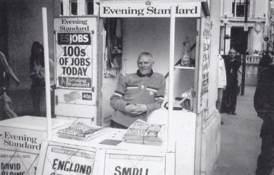 London Evening Standard Newspaper Seller Stall David Blaine Headlines Postcard