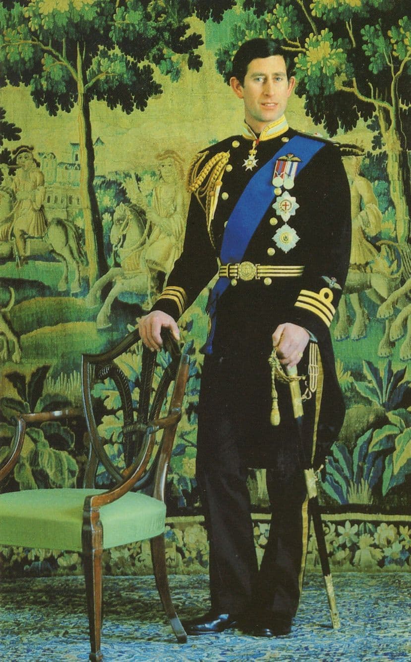 Lord Snowdon Amazing 1981 Photo Of Prince Charles in Royal Regalia Postcard