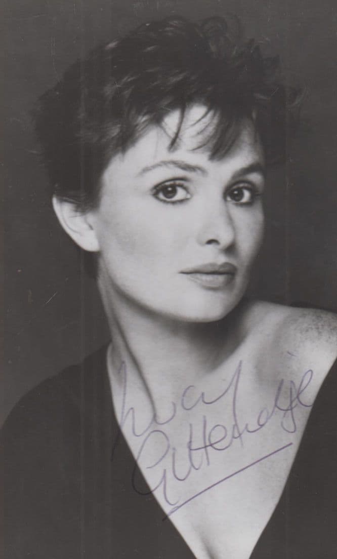 Lucy Gutteridge Vintage Hand Signed Photo
