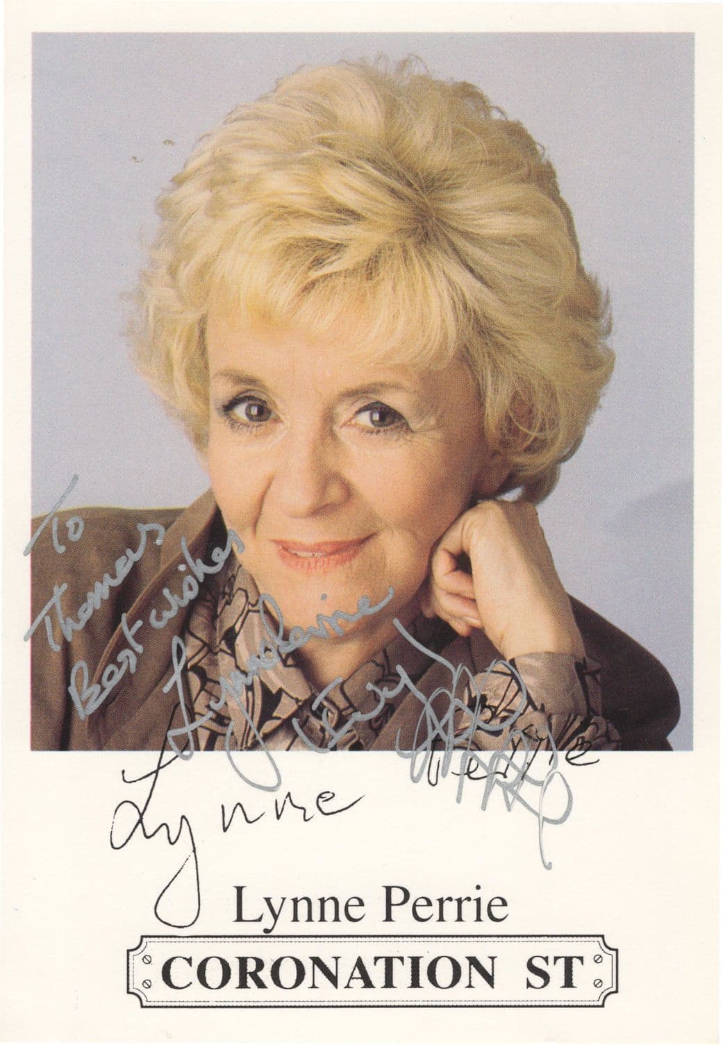 Lynne Perrie as Ivy Coronation Street Hand Signed Cast Card Photo