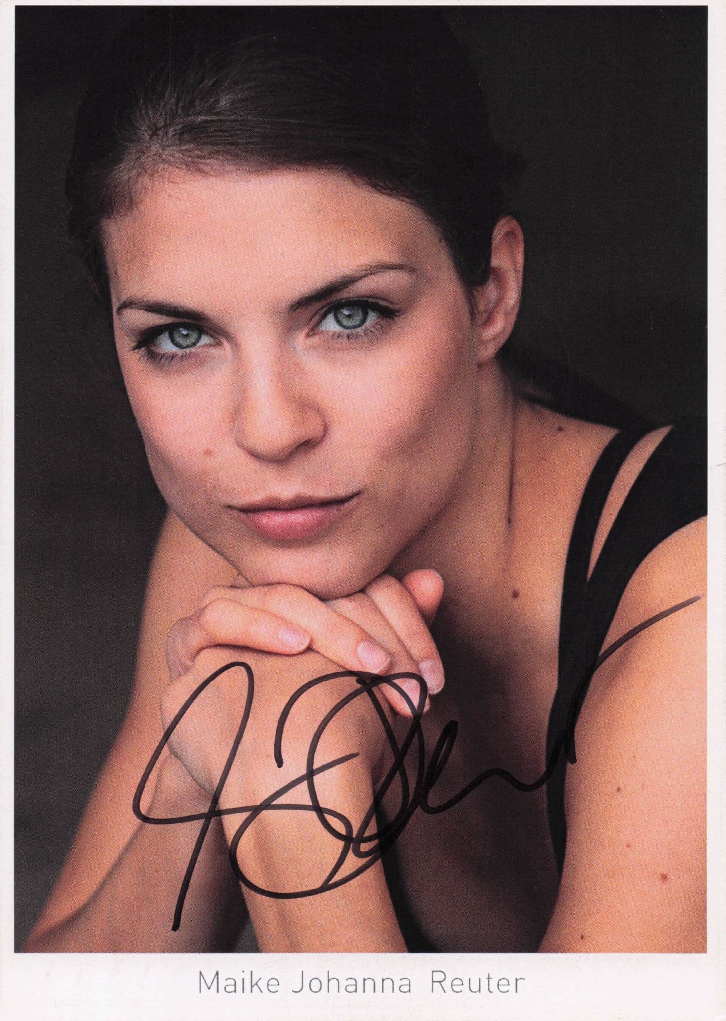 Maike Johanna Reuter Alles Was ZÔøΩhlt Hand Signed Photo