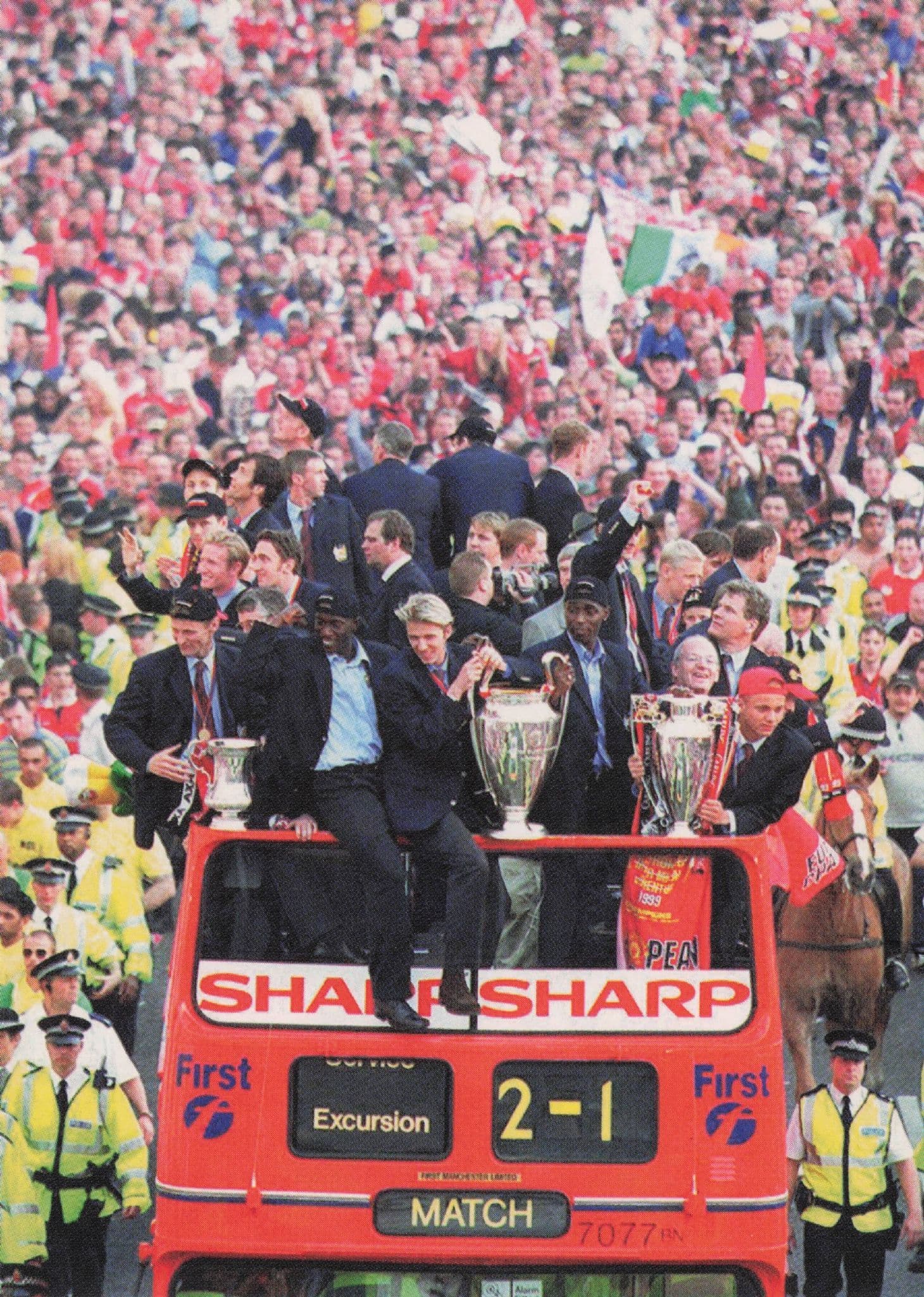 Manchester United 1999 Football Champions Bus Parade Postcard