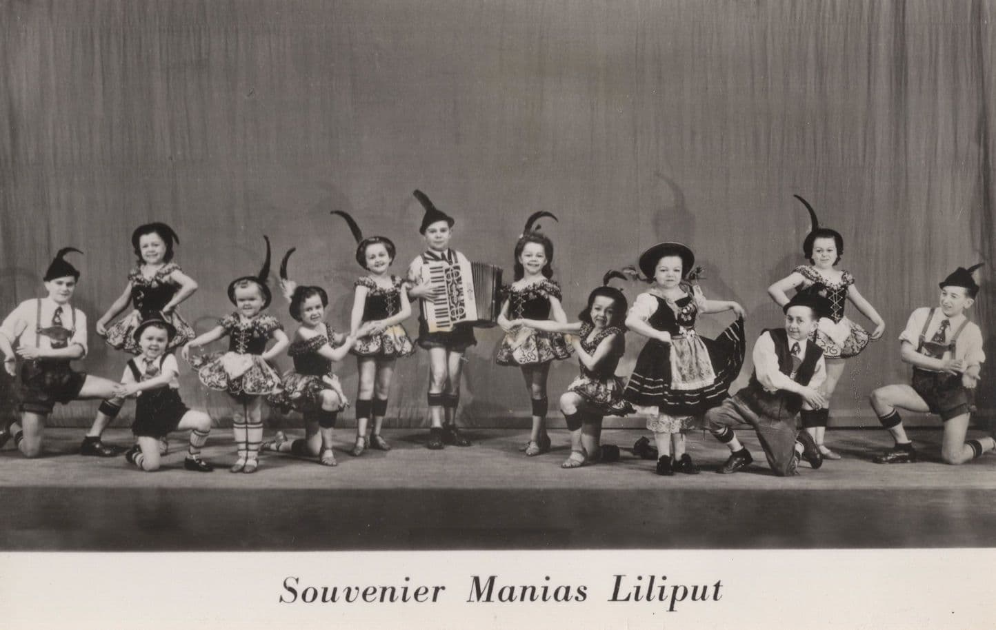 Manias Liliput Gullivers Travels Old Blackpool PB Postcard