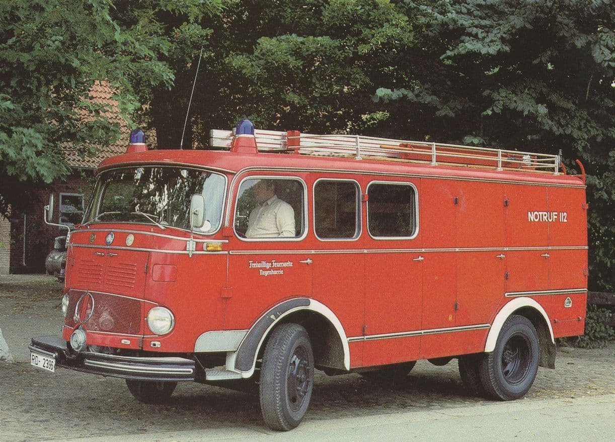 Mercedes Feuerwehren Fire Engine Germany Berlin FDC Postcard
