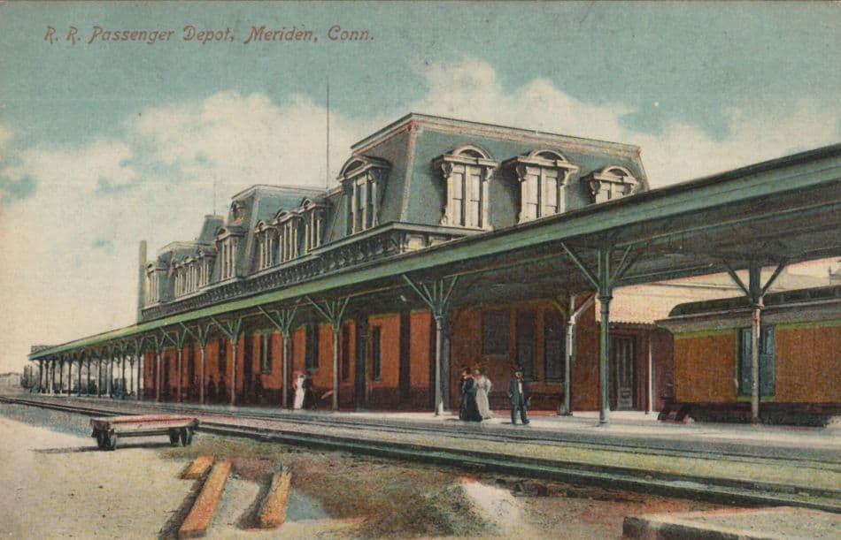 Meriden Connecticut Passenger Depot USA Old Postcard