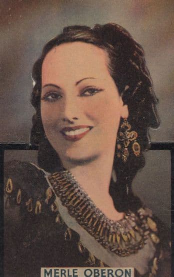 Merle Oberon Film Actress Old Head Rises When Folded Postcard