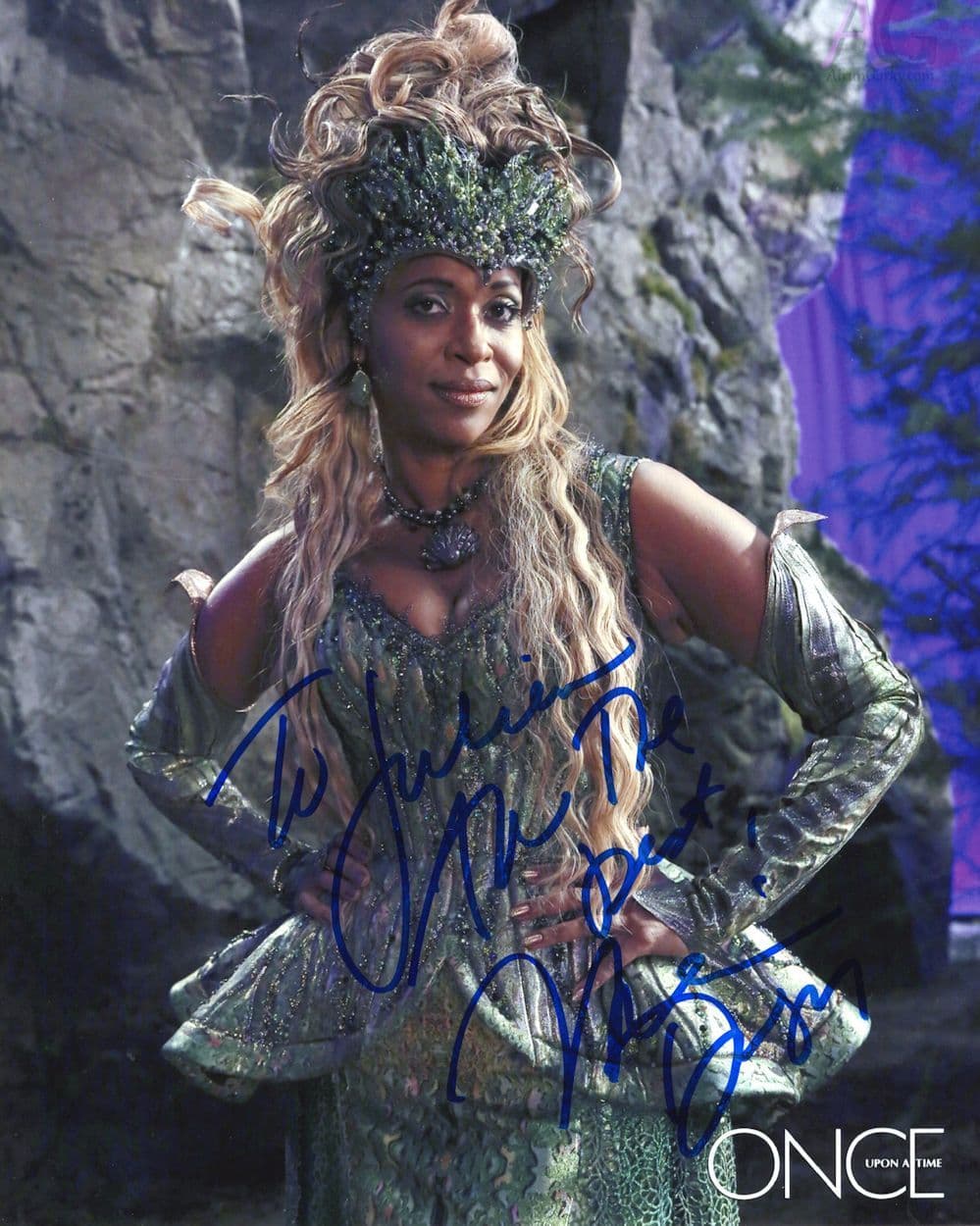Merrin Dungey Once Upon A Time Stunning 10x8 Hand Signed Photo