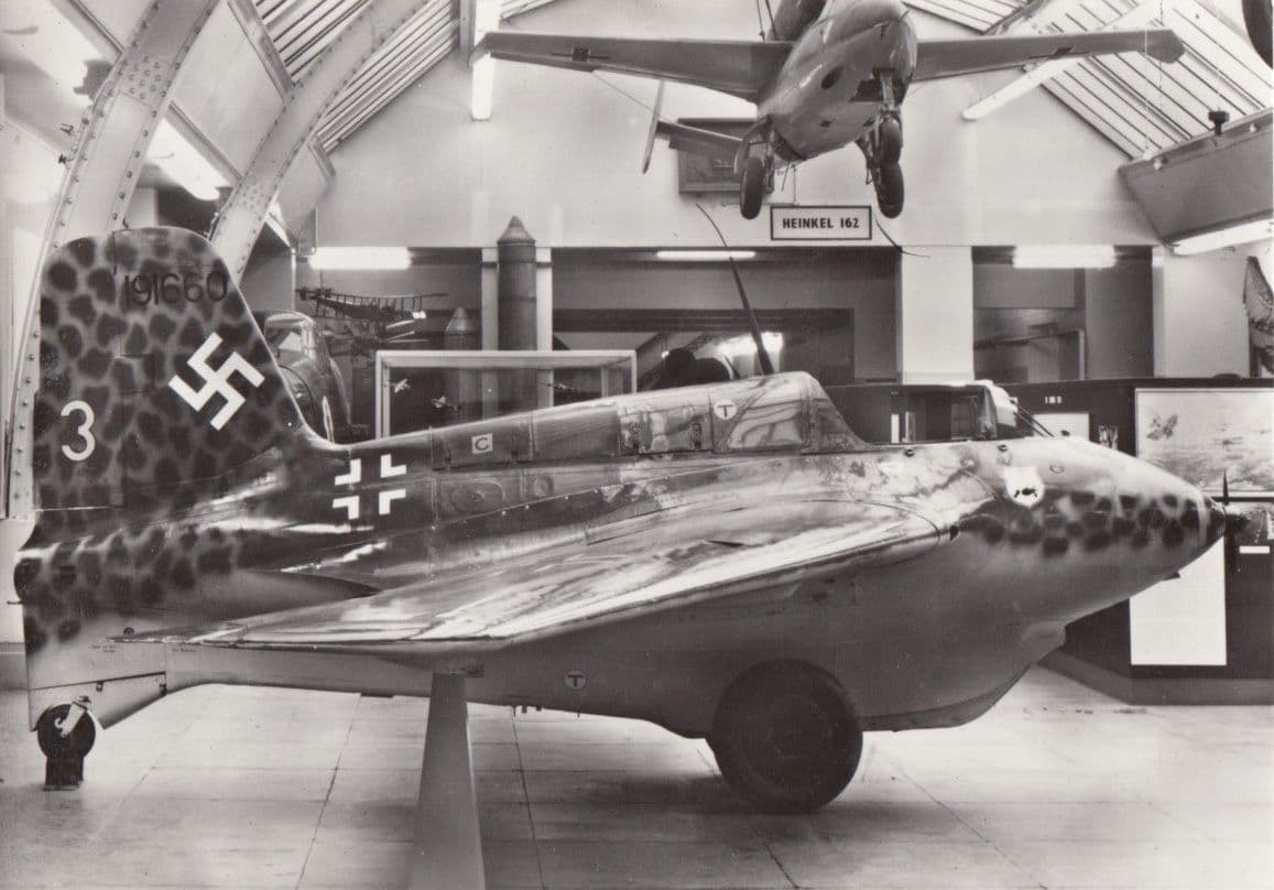 Messerschmitt Me 163B Komet Plane Imperial War Museum Exhibit Postcard