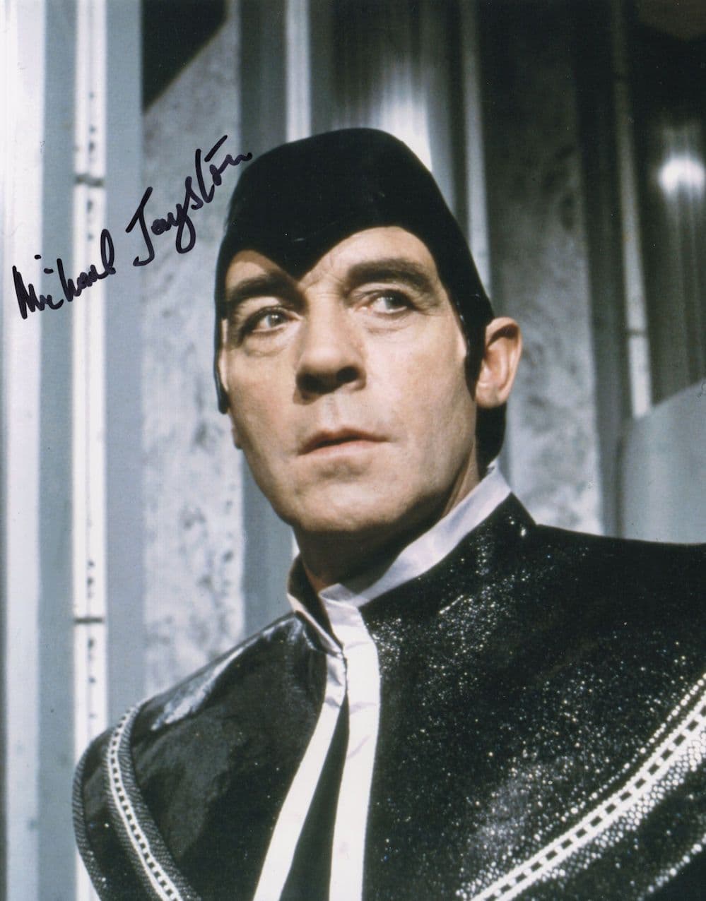 Michael Jayston in Dr Who Large 10x8 Hand Signed Photo