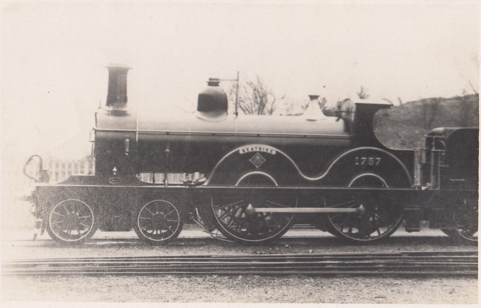 Midland Railway Class 4-4-0 No 1757 Beatrice Large Boiler Unique Train RPC Postcard