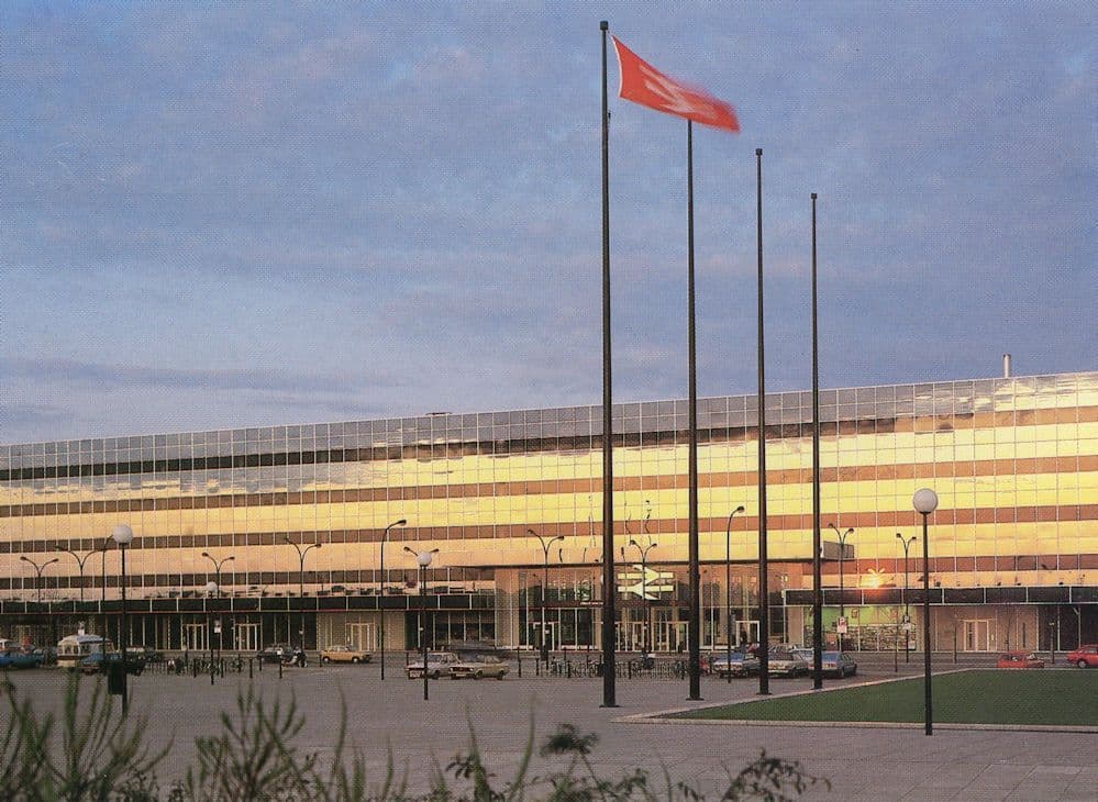 Milton Keynes Railway Train Station Bucks Rare 1990s Postcard