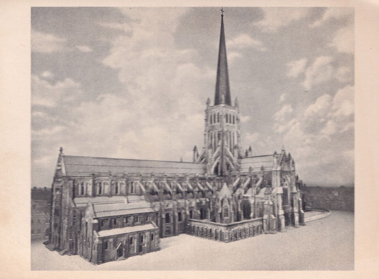 Model Of St Pauls Cathedral in Medieval London Museum Postcard