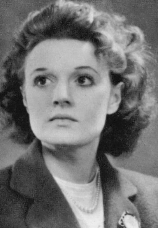 Muriel Spark The Prime Of Miss Jean Brodie Book Author Stunning Portrait Postcard