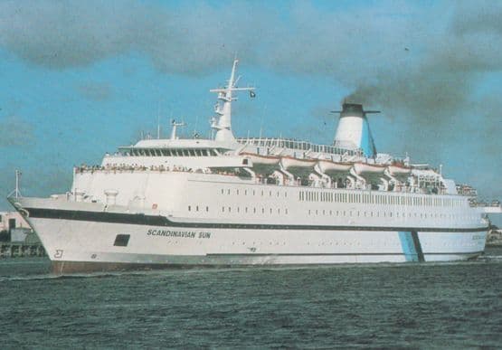 MV Scandanavian Sun on Miami Florida Route Ferry Postcard